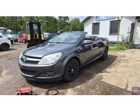 opel-astra-h-twintop-bj-2010-voor-onderdelen-motor-defect