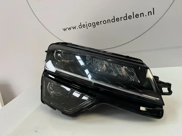 skoda-karoq-vol-led-koplamp-rechts-module-57b941016d — foto 2