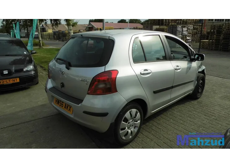 toyota-yaris-p9-10-motorblok-1kr-fe-motor