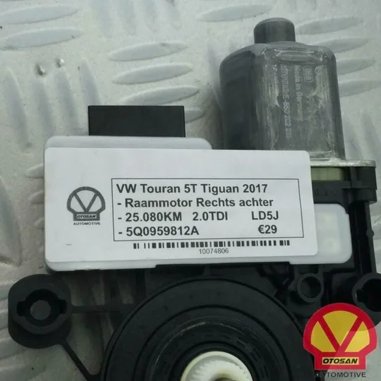 vw-touran-5t-tiguan-raammotor-rechts-achter-5q0959812a — foto 2