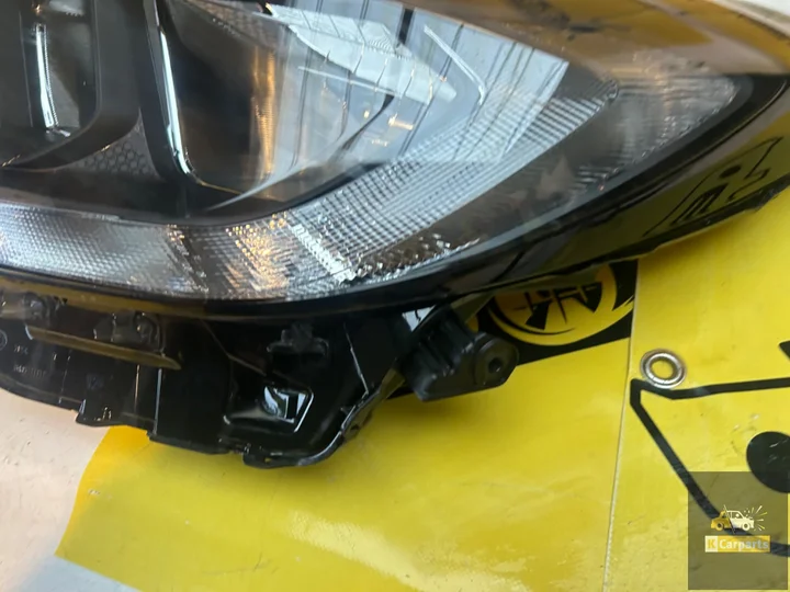 toyota-aygo-x-links-voor-koplamp-origineel-2022heden — foto 4
