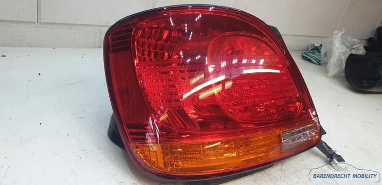 achterlicht-links-lexus-gs-300-400-430-bestuurderskant-origineel-gebruikt-1999-2005 — foto 4