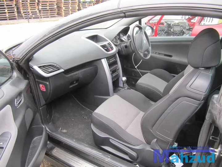 2007-peugeot-207-gt-cc-16-16v-demontage-sloop-83 — foto 13