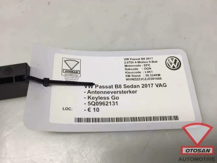vw-passat-b8-2017-vag-antenne-versterker-keyless-5q0962131 — foto 2