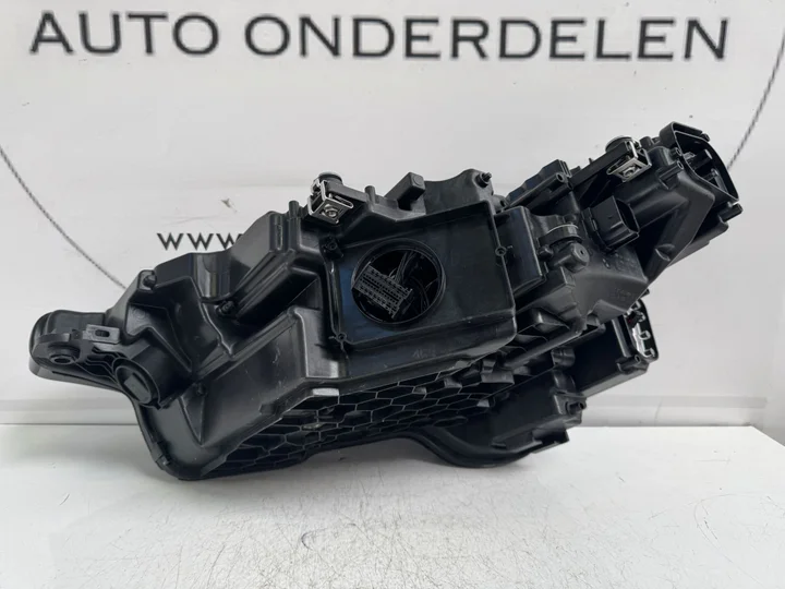 audi-e-tron-4ke-vol-led-koplamp-rechts-4ke941040b — foto 8