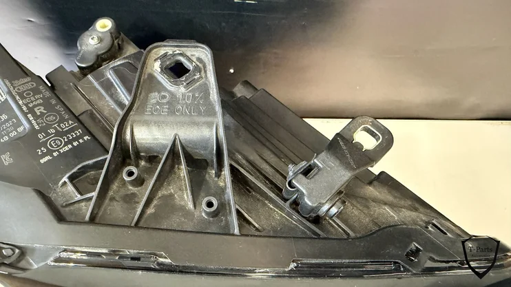 rechts-koplamp-audi-q2-lift-led-matrix-81a941036 — foto 7