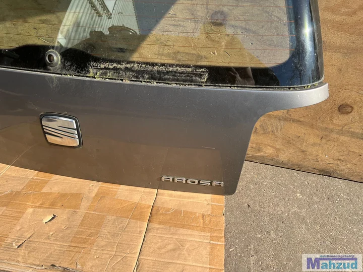 seat-arosa-bruin-ls7u-achterklep-19972004 — foto 3