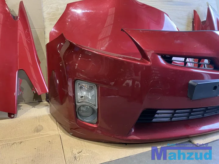 2012-toyota-prius-rood-voorkop-voorfront-20082014 — foto 2