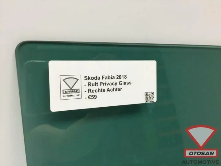 skoda-fabia-2018-ruit-raam-deur-portier-rechts-achter-privac — foto 2