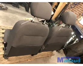 ford-focus-voorstoelen-bestuurderstoel-bijrijderstoel-stoel — foto 3