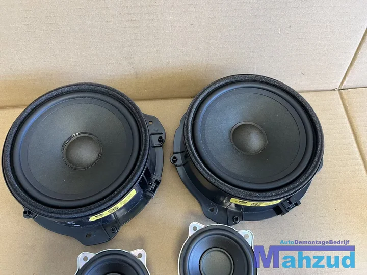 jaguar-xf-x260-links-rechts-voor-speaker-set-box-2015 — foto 3