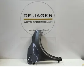 renault-captur-zijscherm-voorscherm-rechts-scheur-631001642r