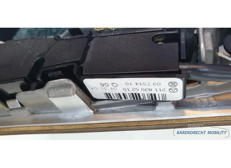 mercedes-w211-s211-e-klasse-elegance-pook-knop-pookknop-a2112671110-zwart-bruin-houten-inleg-origineel-nette-staat-gebruikt-versnellingspookknop-schakelpookknop-schakelen-2002-2003-2004-2005-2006-2007-2008-2009-barendrecht-mobility-service