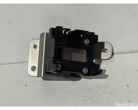 tesla-model-x-sensorhouder-1047096-00-h