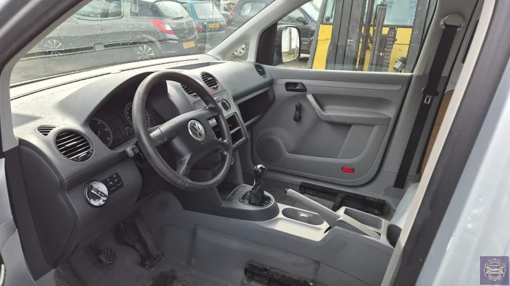 caddy-sdi-bj2005-voor-onderdelen-auto-geen-papieren — foto 6
