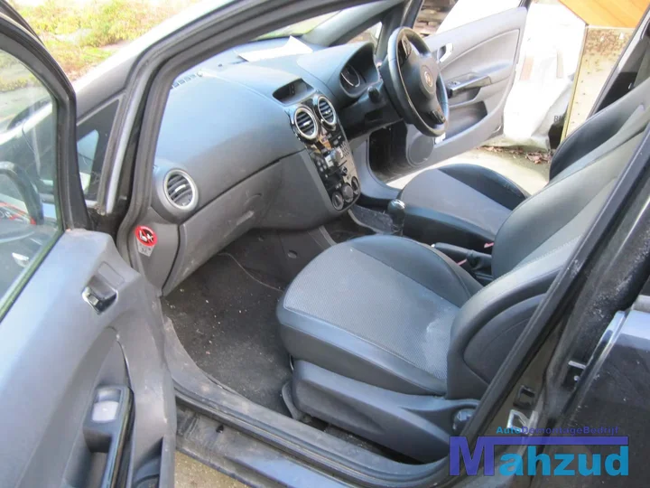 opel-corsa-d-leer-half-leder-interieur-5-deurs-zwart-compleet — foto 5