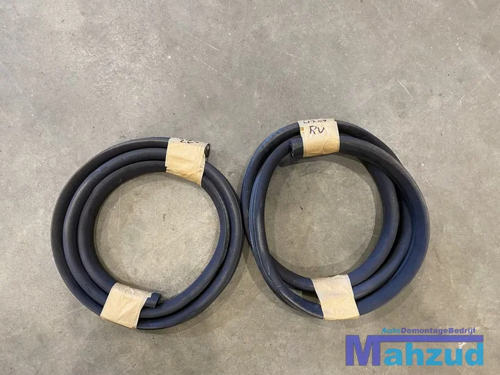 mercedes-clk-w209-deurrubber-portiersrubber-links-rechts — foto 2