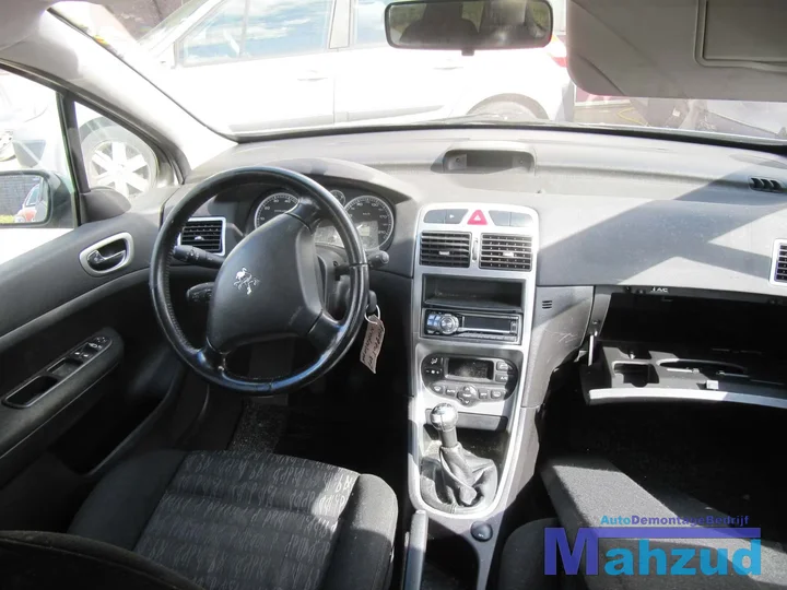 2004-peugeot-307-break-sw-16-16v-demontage-sloop-237 — foto 7
