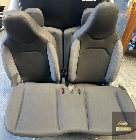 toyota-aygo-x-stoelen-set-bekleding-hoogte-verstelbaar — foto 3