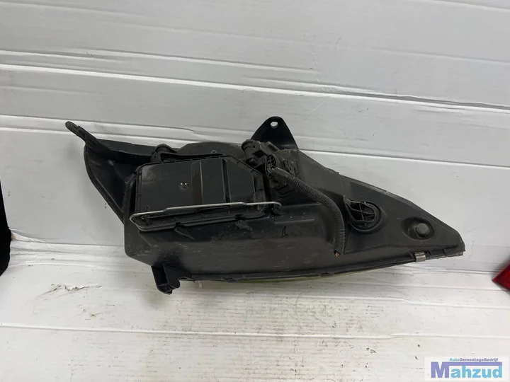 ford-focus-1-links-koplamp-19982004 — foto 3