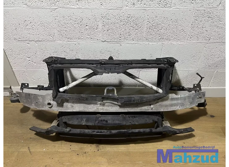 BMW 3 SERIE F30 320d voorfront front bumperbalk 2012-2018