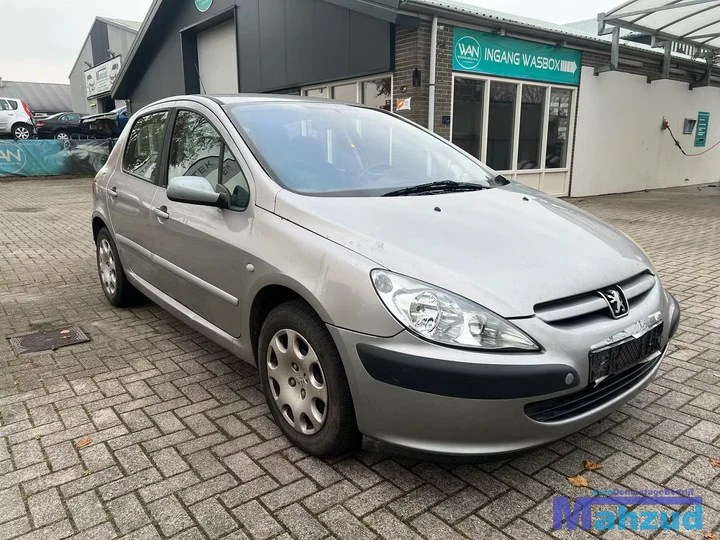 peugeot-307-16-16v-nfu-eza-onderdelen-demontage — foto 8