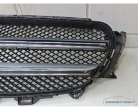 radiateurgrille-mercedes-e-klasse-w213-a2138880223-grill-zwart-chroom-zilver-origineel-gebruikt-2017-2023 — foto 6