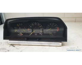 kmteller-cockpit-toerenteller-w201-190-mercedes-2015402347-origineel-gebruikt-1982-1993 — foto 7