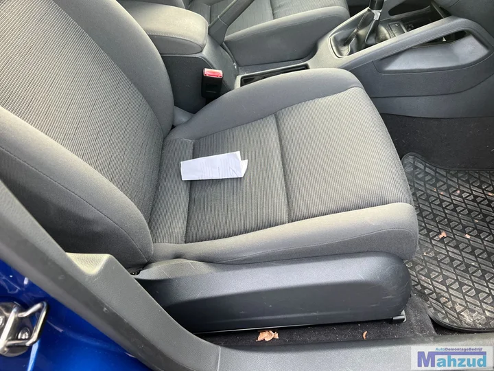 vw-golf-5-stof-interieur-5deurs-20042009 — foto 5