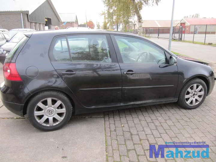 2005-volkswagen-golf-5-20-fsi-demontage-sloop-122 — foto 5