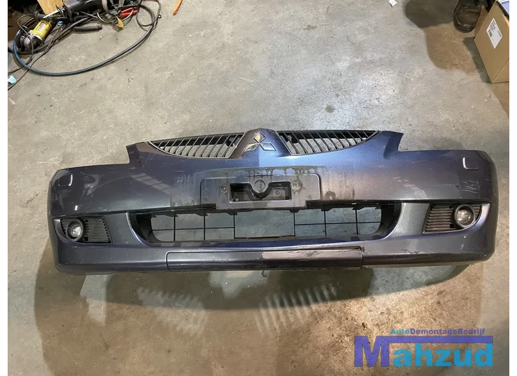 MITSUBISHI LANCER 7 GRIJS VOORBUMPER COMPLEET A39
