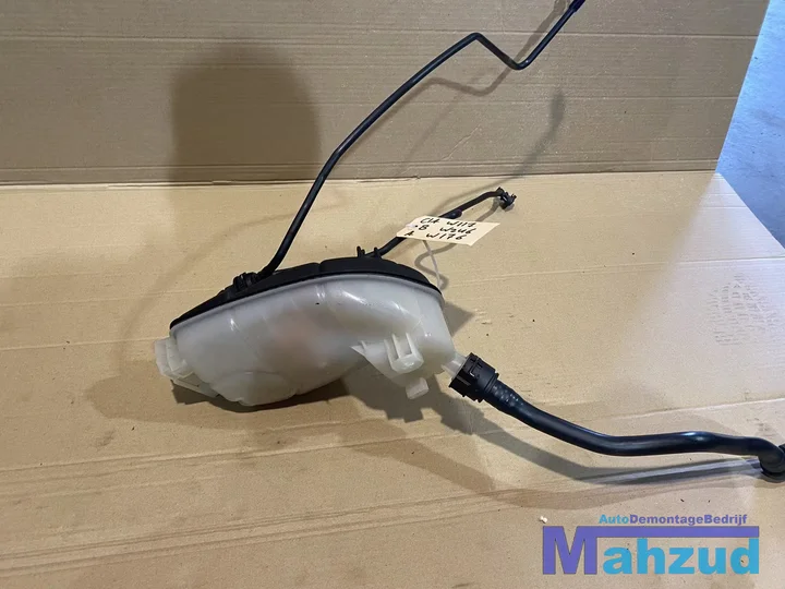 mercedes-a-b-gla-cla-klasse-expansievat-tank-leiding — foto 6