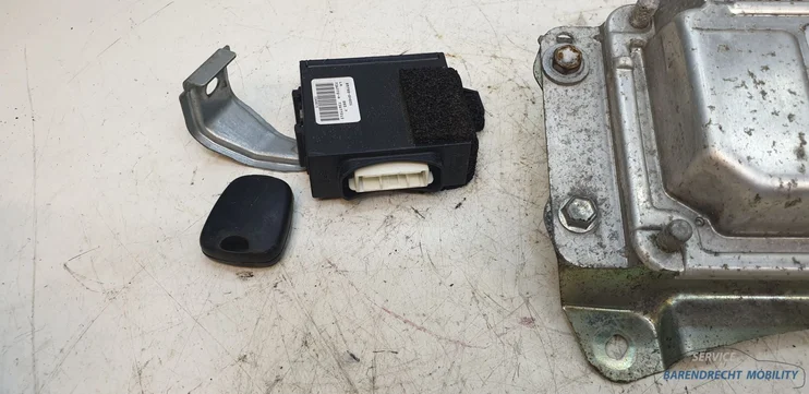 motorcomputer-ecu-aygo-107-c1-toyota-startset-896610h022-startonderbreker-origineel-gebruikt-2006-2014 — foto 5