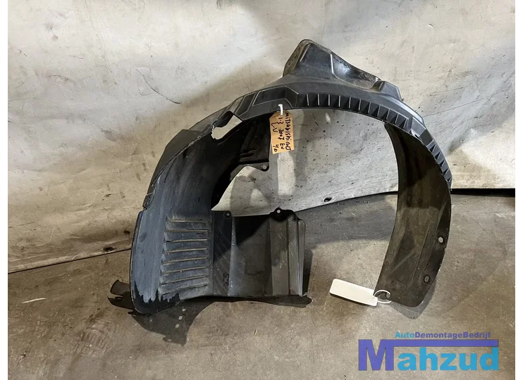 mitsubishi-colt-6-links-voor-modderkuip-20022012