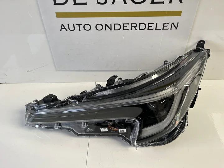 toyota-corolla-vol-led-koplamp-links-8115002x10 — foto 4