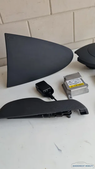 renault-twingo-ii-2-airbagset-airbag-set-stuur-dashboard-gordelspanner-2008-2012 — foto 2