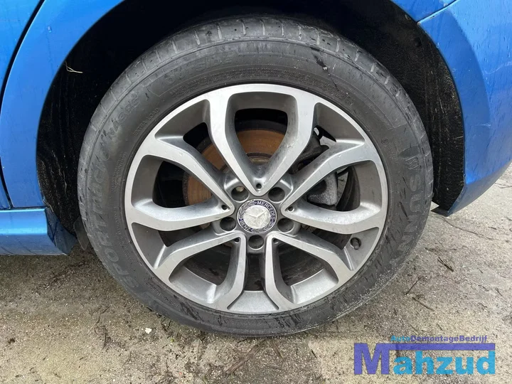 2013-mercedes-a-klasse-w176-18-a200-cdi-651901-onderdelen-blauw — foto 32
