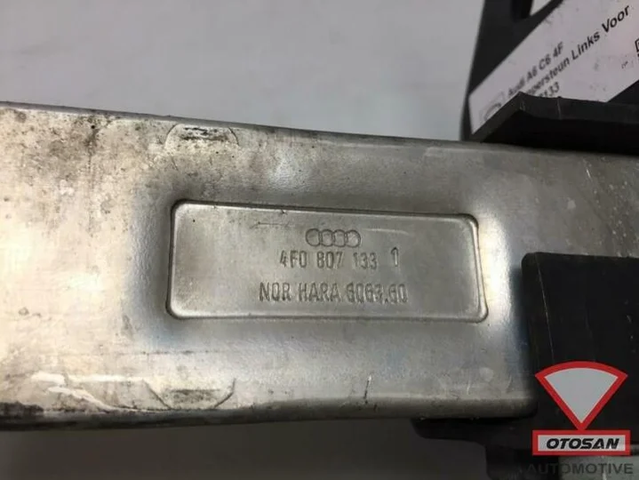 audi-a6-4f-bumpersteun-links-voor-bumperbalk-4f0807133 — foto 2