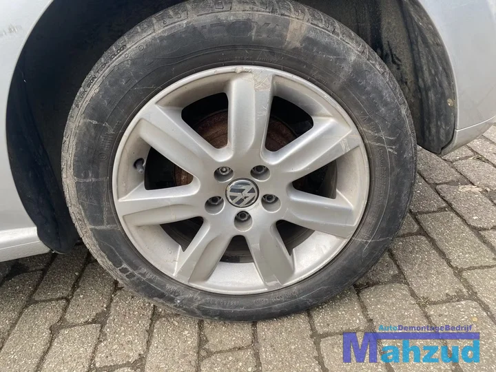 2010-vw-polo-6r-14-dsg-cgg-cggb-mlg-la7w-demontage-onderdelen — foto 35