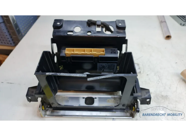 audi-tt-8n-climate-control-bedieningspaneel-8n0863243c-origineel-nette-staat-gebruikt-kachelpaneel-bediening-paneel-control-airco-1998-1999-2000-2001-2002-2003-2004-2005-2006-barendrecht-mobility-service