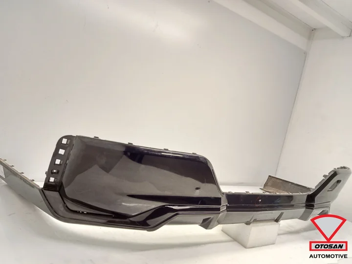 bmw-7-serie-i7-g70-m-pakket-diffuser-led-origineel — foto 3