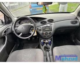 ford-focus-1-turnier-16-16v-demontage-station-onderdelen — foto 12