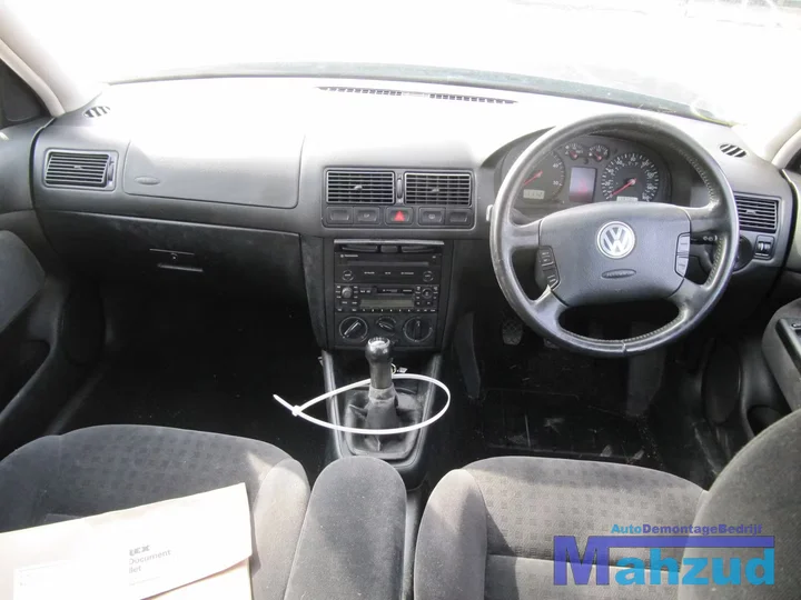 2003-volkswagen-golf-4-5deurs-interieur-19972003 — foto 7