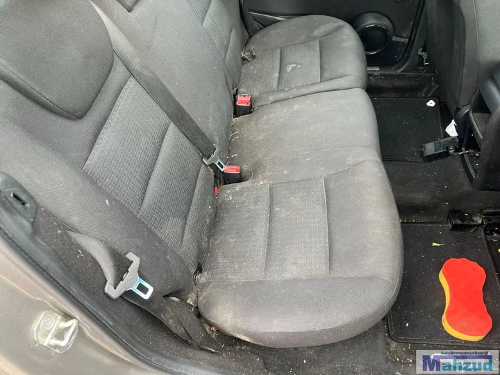 2006-mercedes-b-klasse-w245-20-grijs-748-266960-demontage — foto 11