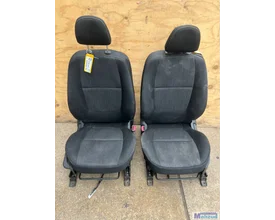 kia-picanto-2-zwart-interieur-3deurs-stoel-achterbank