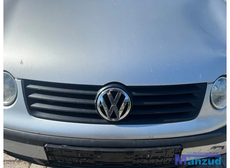 VW POLO 9N Grille 2001-2004