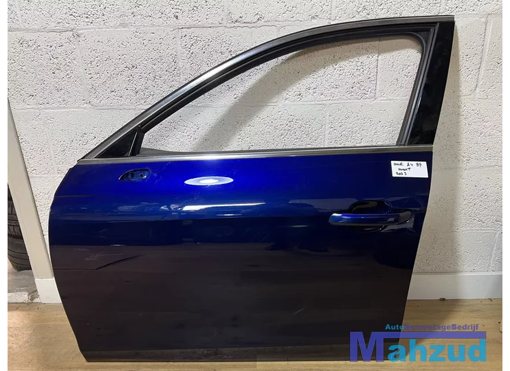 AUDI A4 B9 AVANT blauw links voor deur portier 2020-2024