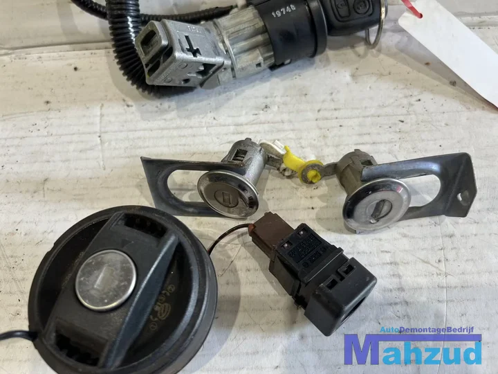 toyota-aygo-contactslot-set-20052014 — foto 3