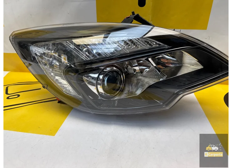 Opel meriva B right Headlight 13253636 Original