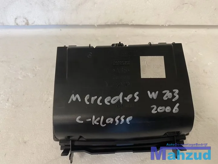 mercedes-w203-c-klasse-asbak-hout-a2036800852-20002007 — foto 5
